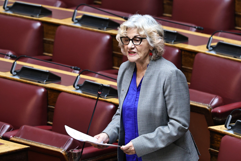 Πέθανε ο γιος της Θεανώς Φωτίου σε ηλικία 48 ετών - Συλλυπητήρια στη Βουλή