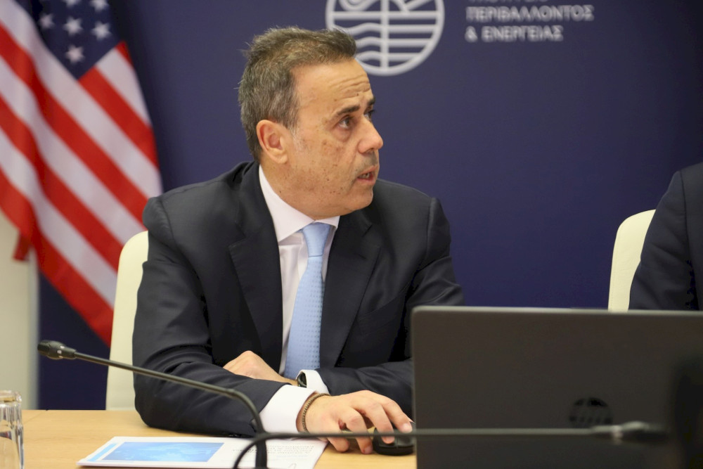 Συνάντηση Σταύρου Παπασταύρου με Chevron: Σεισμικές έρευνες νοτίως της Κρήτης εντός του 2026 (photo)