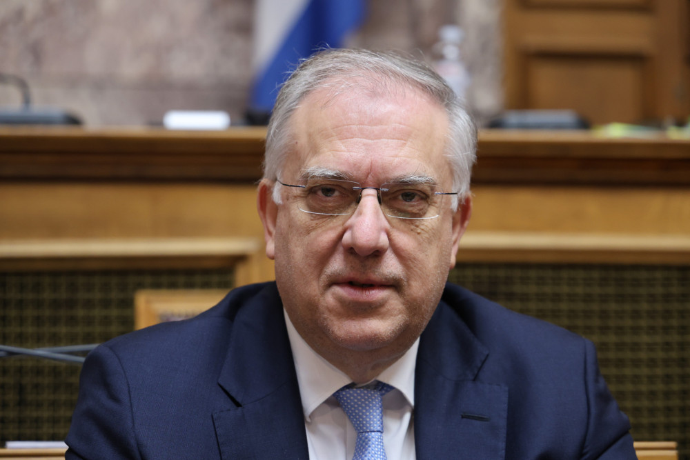 Τάκης Θεοδωρικάκος: Η κυβέρνηση «φρενάρει» τις τιμές - Μέτρα για καύσιμα, τρόφιμα και αγρότες