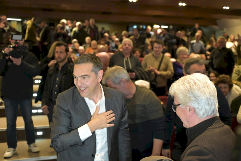 Αλέξης Τσίπρας: αναλαμβάνει κάθε είδους... κατεδαφίσεις