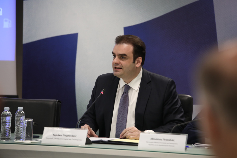 Αναλυτικά τα μέτρα για fuel pass, diesel κίνησης και ακτοπλοϊκά εισιτήρια