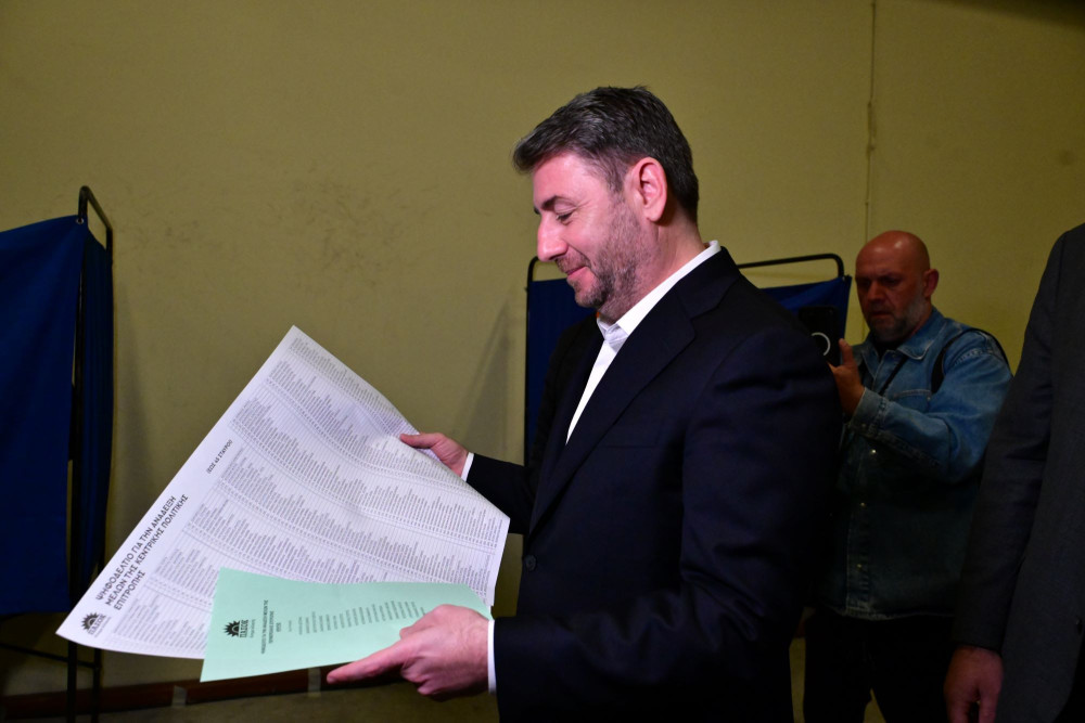 Ο Ανδρουλάκης «διώχνει» κέντρο, μεσαία τάξη  και… νοικοκυραίους