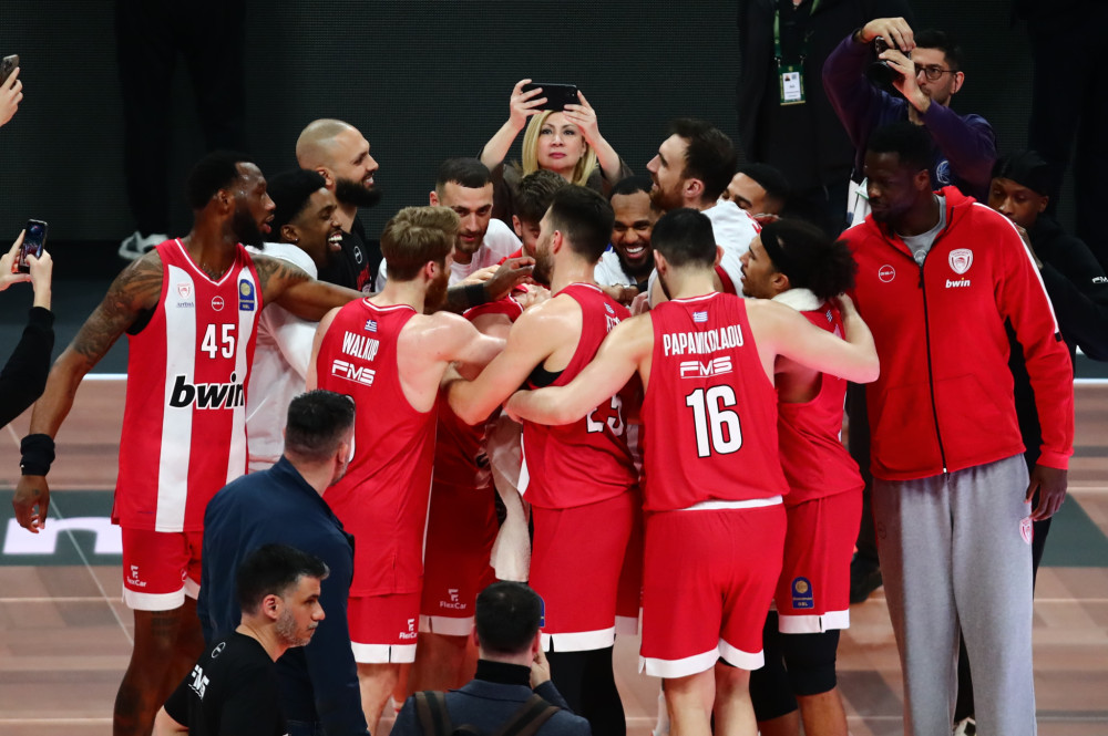 Ο Ολυμπιακός έριξε 100άρα και κέρδισε για άλλη μία φορά τον Παναθηναϊκό