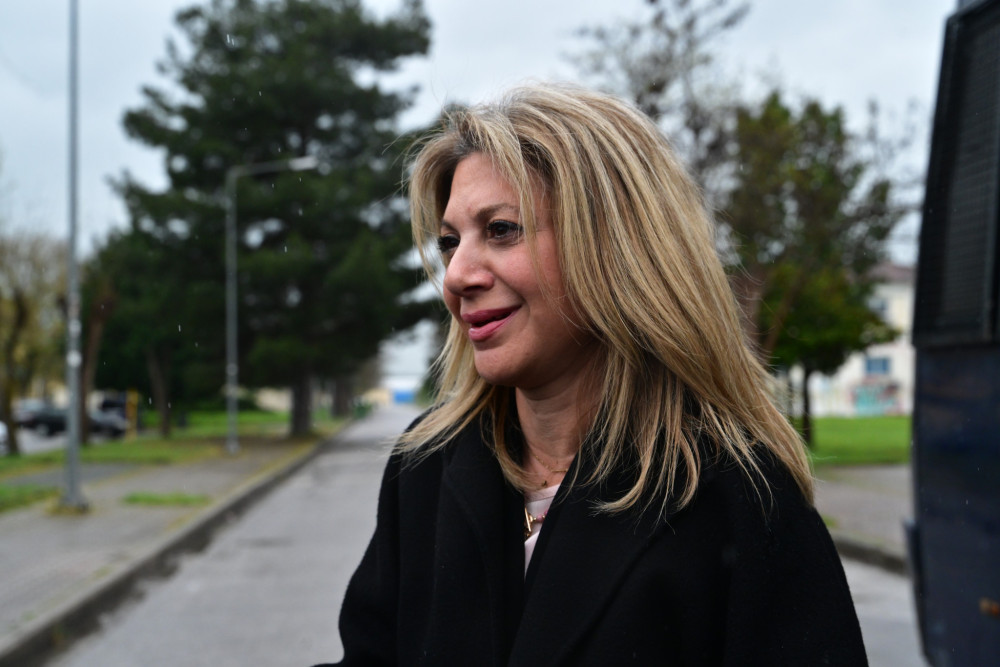 Αιχμηρός Μάνος Βουλαρίνος για Μαρία Καρυστιανού: «Το κόμμα της… κβαντικής ιατρού - με πίτα ή χωρίς;» (video)