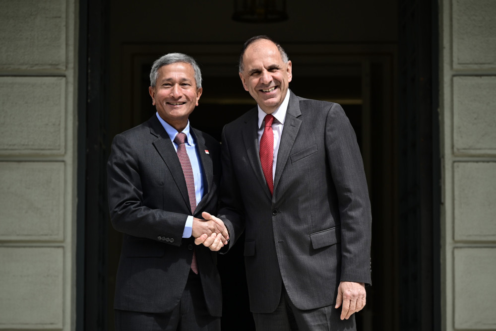 Γιώργος Γεραπετρίτης: Αδιαπραγμάτευτη η ασφάλεια της ναυσιπλοΐας - Συμπόρευση Ελλάδας-Σιγκαπούρης