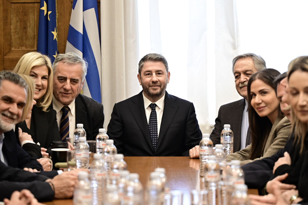 Ο Ανδρουλάκης ζητάει εκλογές, αλλά δεν κάνει πρόταση μομφής