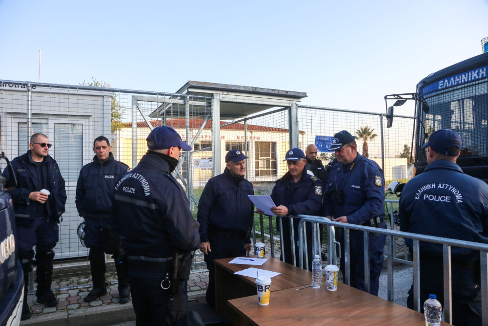 Με τη διαδικασία των νομιμοποιήσεων συνεχίζεται η δίκη για τα Τέμπη