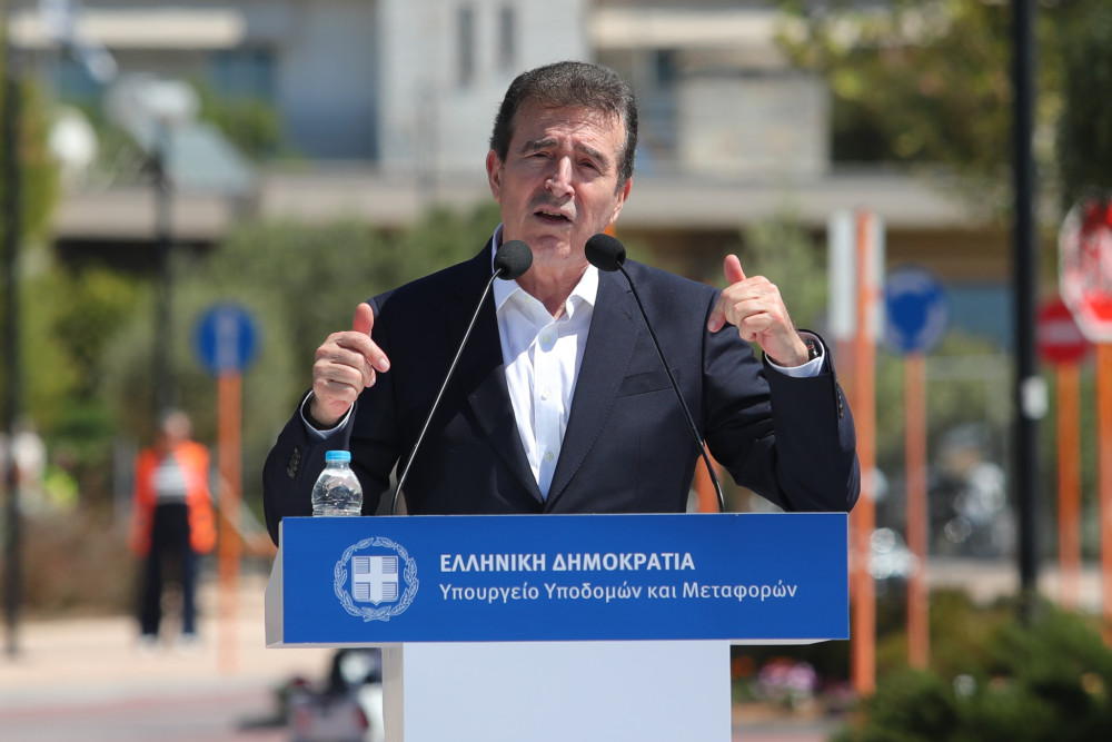 Μιχάλης Χρυσοχοΐδης: Η Ελλάδα γίνεται πρότυπο οδικής ασφάλειας - Μείωση τροχαίων κατά 22% και έξυπνοι έλεγχοι παντού