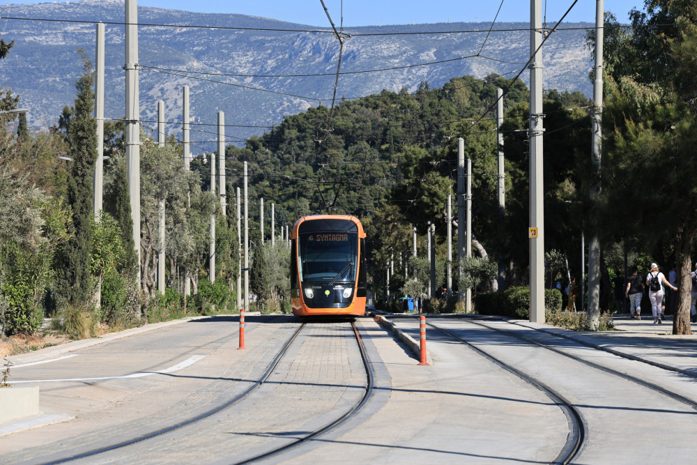 Ολοκληρώθηκε η ανάπλαση της Βασιλίσσης Όλγας - Επιστρέφουν τα Μέσα Μεταφοράς (photos)