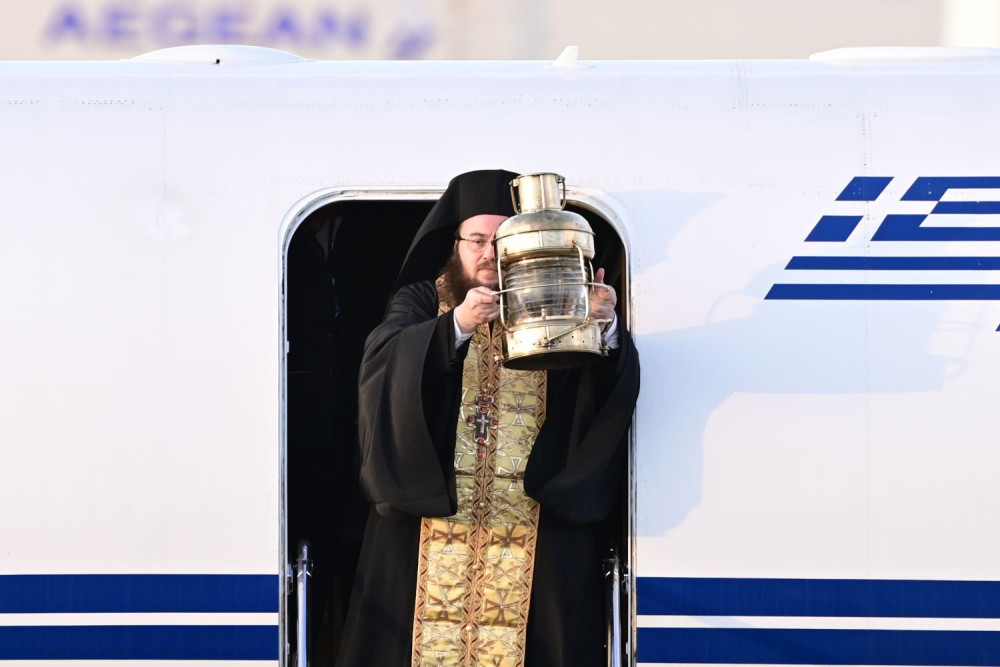 Άγιο Φως: την Τετάρτη οι αποφάσεις για τη μεταφορά του στην Ελλάδα - Όλα τα σενάρια