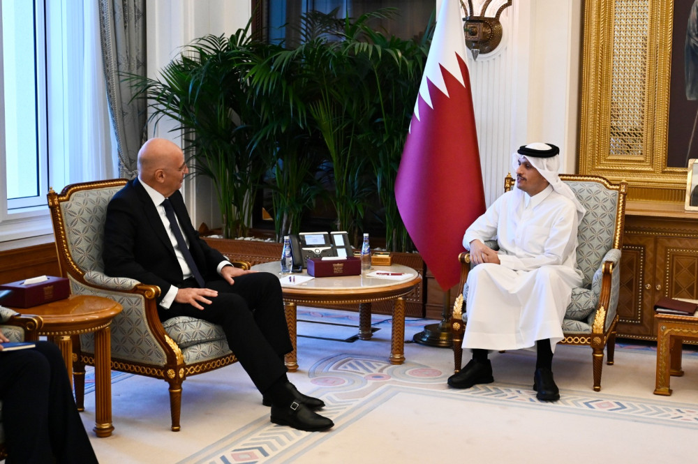 Συνάντηση Δένδια με τον εμίρη του Κατάρ
