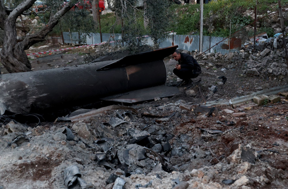 Ανεβαίνουν οι τόνοι στον πόλεμο με το Ιράν - Απειλές για καταστροφές σε υποδομές ζωτικής σημασίας