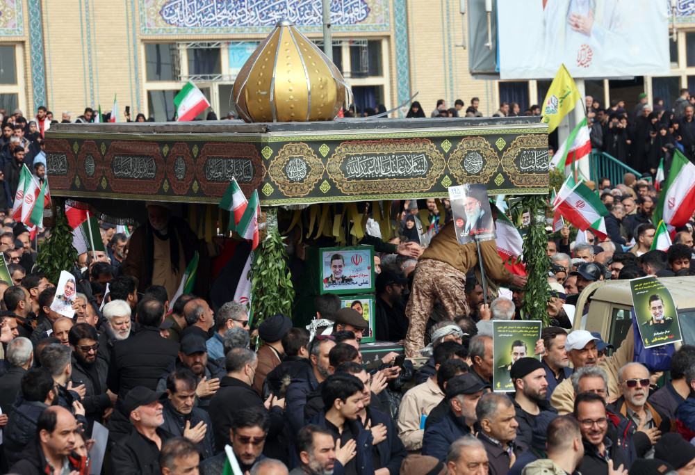 Κλιμακώνεται ο πόλεμος με το Ιράν: νέο χτύπημα στη Natanz, πυραυλική επίθεση προς Ντιέγκο Γκαρσία και νέα μέτωπα σε Κόλπο, Ιράκ και Λίβανο