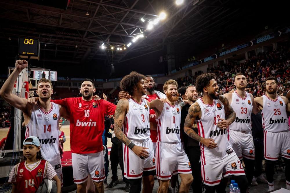 Ο Ολυμπιακός «πέρασε» και από τη Χάποελ Τελ Αβίβ και «κλείδωσε» την πρώτη θέση (video)