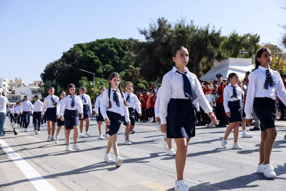 25η Μαρτίου: ακυρώθηκαν οι παρελάσεις σε Ηράκλειο, Ρέθυμνο και Χανιά λόγω καιρικών συνθηκών