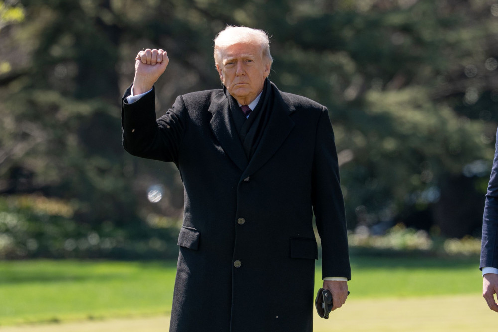 Τελεσίγραφο Τραμπ στην Τεχεράνη να ανοίξει σε 48 ώρες τα Στενά του Ορμούζ - Το Ιράν απειλεί για πλήγματα σε ενεργειακές υποδομές