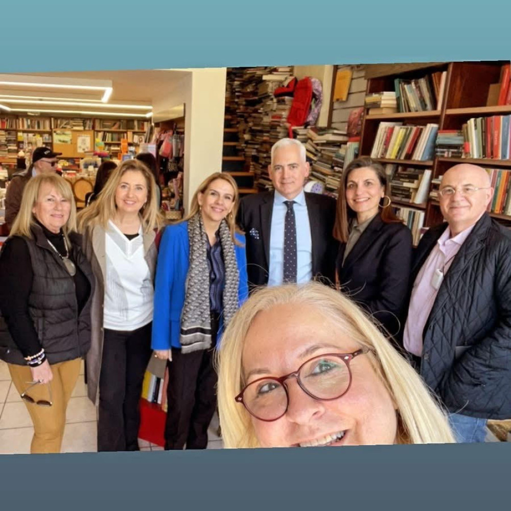 H Zωή Ράπτη στην εκδήλωση για το νέο βιβλίο του Χρίστου Λιάπη: «Επιβλέμματ@ - Ένας φοιτητής Ιατρικής έγραφε»