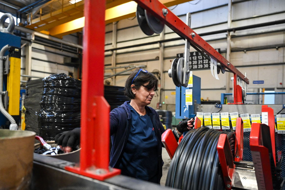 ΔΥΠΑ-ΕΤΒΑ ΒΙΠΕ: πρόγραμμα κατάρτισης 25.000 ανέργων με σύνδεση στις ανάγκες της βιομηχανίας