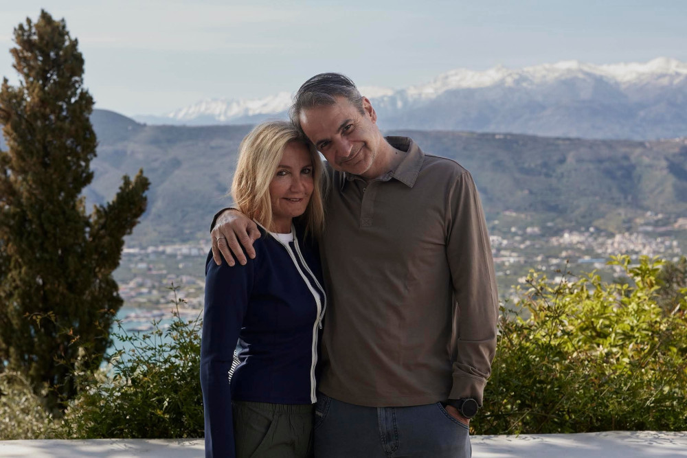 Οι ευχές του Κυριάκου Μητσοτάκη με μια φωτογραφία από την Κρήτη