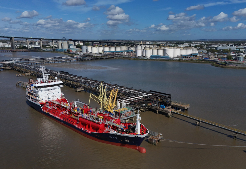 Υποχώρηση των τιμών του πετρελαίου με φόντο την εκεχειρία μεταξύ Ισραήλ και Λιβάνου