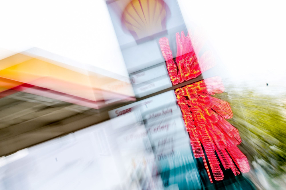 Nέο άλμα στις τιμές πετρελαίου καθώς κλιμακώνεται η ένταση στη Μέση Ανατολή