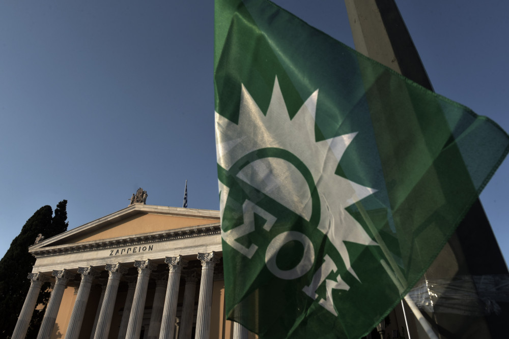 ΠΑΣΟΚ: κομπάρσοι στην παράσταση Σάντσεθ-Λούλα για μια σέλφι