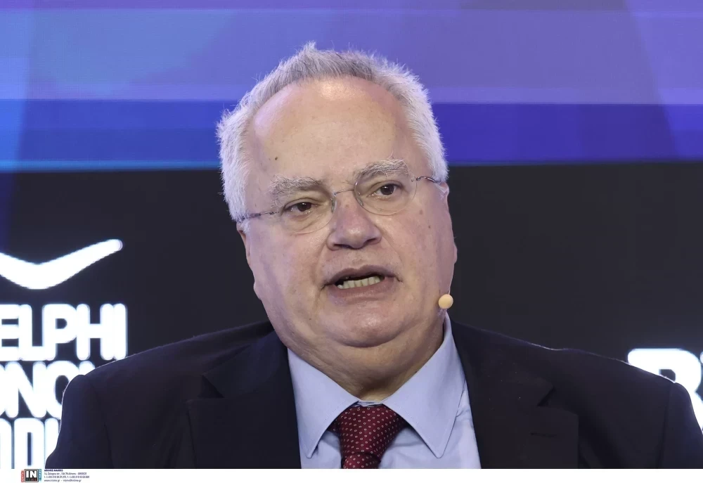 Ο Τσίπρας υπερασπίζεται τον Δούκα μέσω Κοτζιά για τις Πρέσπες: Το ΠΑΣΟΚ έγινε πλασιέ της Ν.Δ.