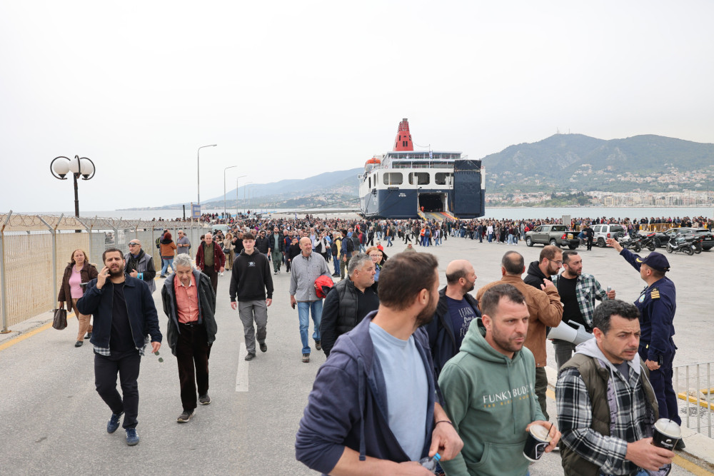 Διακόπτονται έως την επόμενη Τετάρτη τα ακτοπλοϊκά δρομολόγια Μυτιλήνης - Αϊβαλί λόγω των κτηνοτρόφων