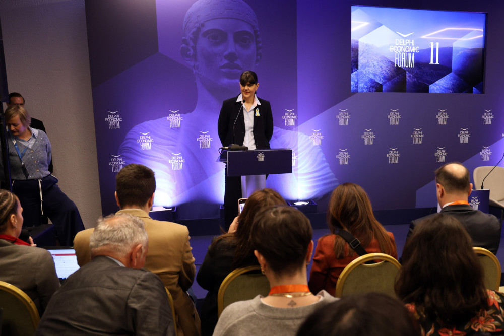 Δύο επισκέψεις, μία αλήθεια