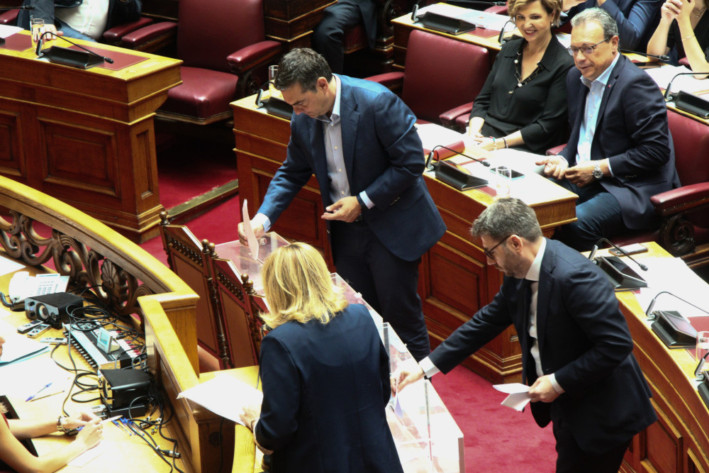 Καταγγέλλουν παρακράτος οι «Ρασπούτιν» της… προόδου