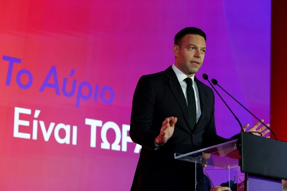 Υπό διάλυση η ηγετική ομάδα Κασσελάκη: αποχώρησε και ο τελευταίος συνεργάτης του