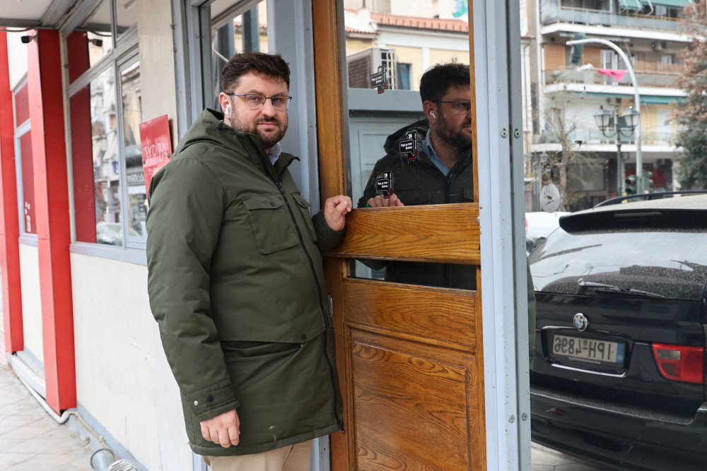 Κώστας Ζαχαριάδης: Πόσο σουρεάλ το θες; - Ο εκπρόσωπος Τύπου του Φάμελλου μιλάει σαν στέλεχος του Τσίπρα
