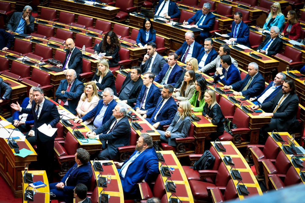 ΠΑΣΟΚ και «δημοκρατική» αντιπολίτευση: κρεσέντο λαϊκισμού με επίθεση στη δικαιοσύνη