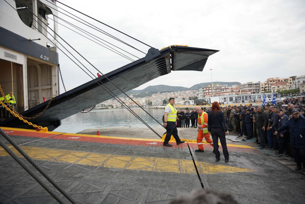 Άνοιξε το λιμάνι της Λέσβου, αποχώρησαν οι κτηνοτρόφοι - Σχοινάς: Θετική εξέλιξη