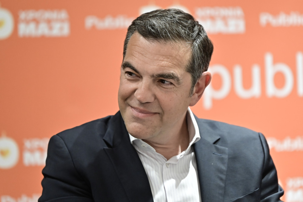 Αλέξης Τσίπρας σε ρόλο «τιμητή»: θυμήθηκε τις Πρέσπες και… ξέχασε το πολιτικό του παρελθόν