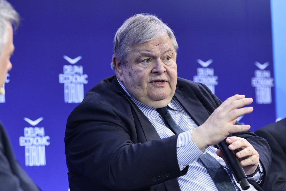 Επέστρεψε στο «µαντρί» του ΠΑΣΟΚ ο Βαγγέλης Βενιζέλος