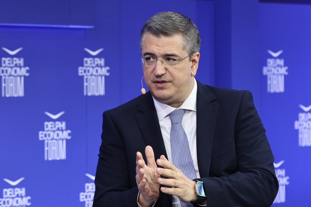 Απόστολος Τζιτζικώστας: Σενάρια έκτακτης ανάγκης για καύσιμα στην Ευρώπη - Πώς επηρεάζονται πτήσεις και τουρισμός (video)