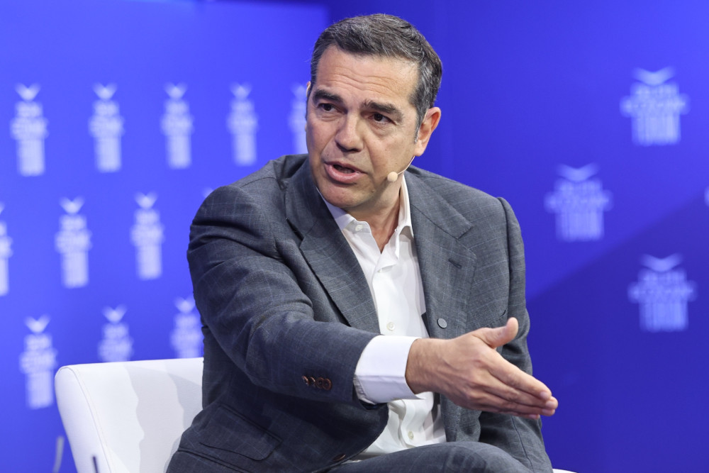 Ο Τσίπρας και η ανοιχτή αγκαλιά σε δυσαρεστημένα στελέχη του ΠΑΣΟΚ