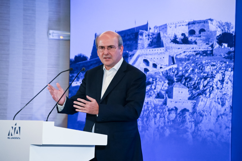 Μήνυμα ενότητας από τον Κωστή Χατζηδάκη: «Προχωράμε μπροστά μέσα από συνθέσεις»