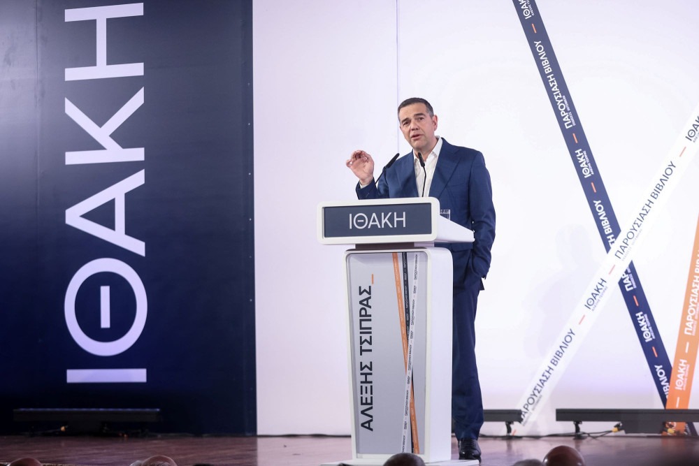 Το σχέδιο Τσίπρα: να διαλύσει τον ΣΥΡΙΖΑ, να παραιτηθούν οι βουλευτές και μετά να τον... προσκυνήσουν