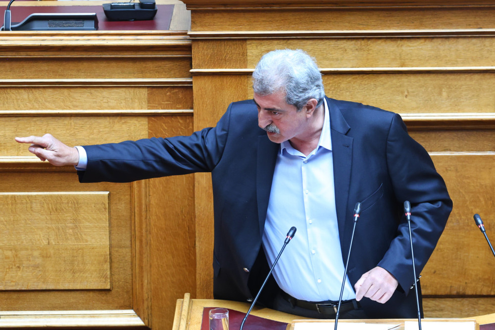 Καρφιά Πολάκη για Τσίπρα: «Χωρίς ρήξη με το σύστημα, όλα μένουν στα χαρτιά»
