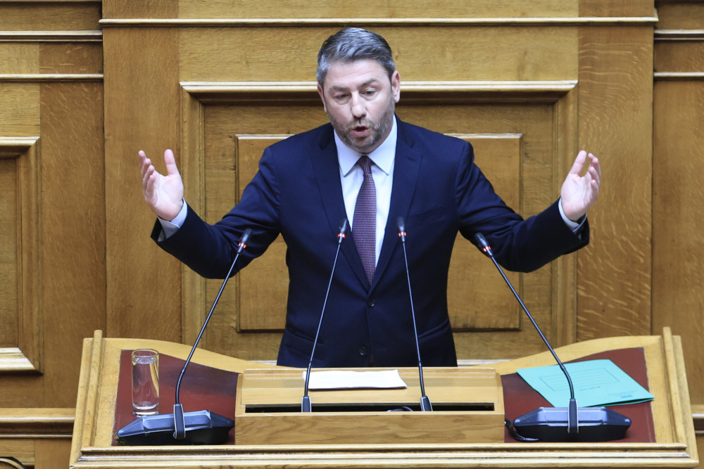 Από το «35ωρο για όλους» στο «μόνο για λίγους»: η θεαματική «κωλοτούμπα» Ανδρουλάκη και το ΠΑΣΟΚ της ασάφειας
