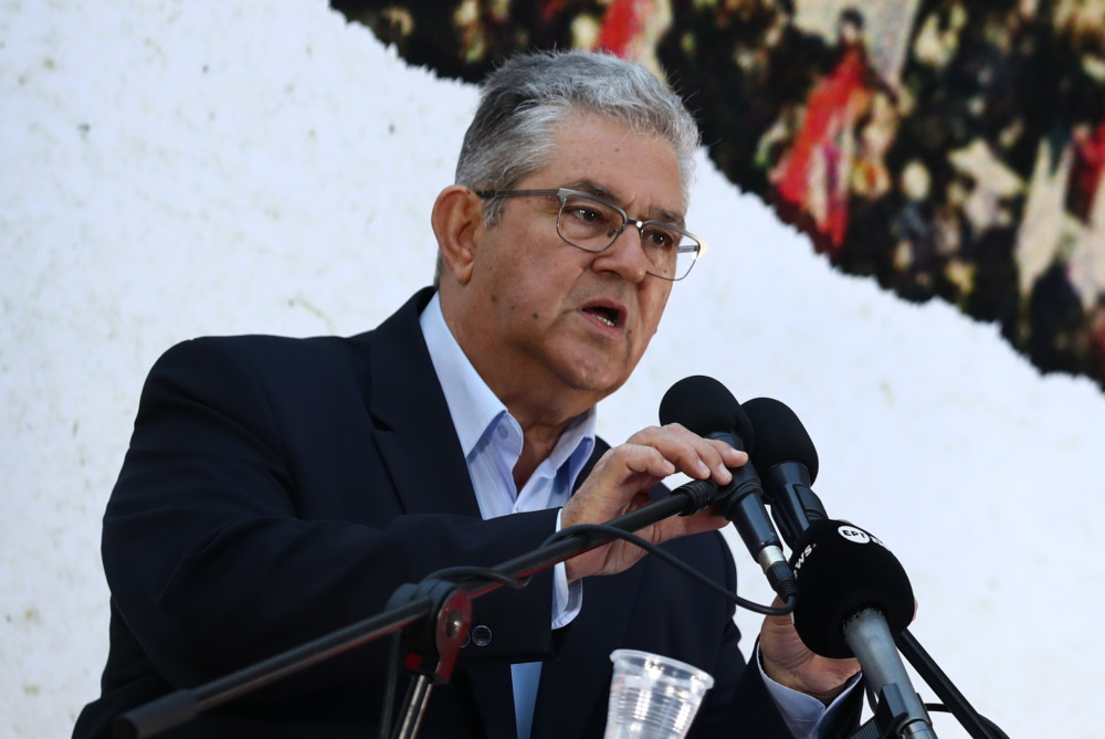 Δημήτρης Κουτσούμπας: Μόνιμα εγκλωβισμένος σε πολιτική άλλης εποχής