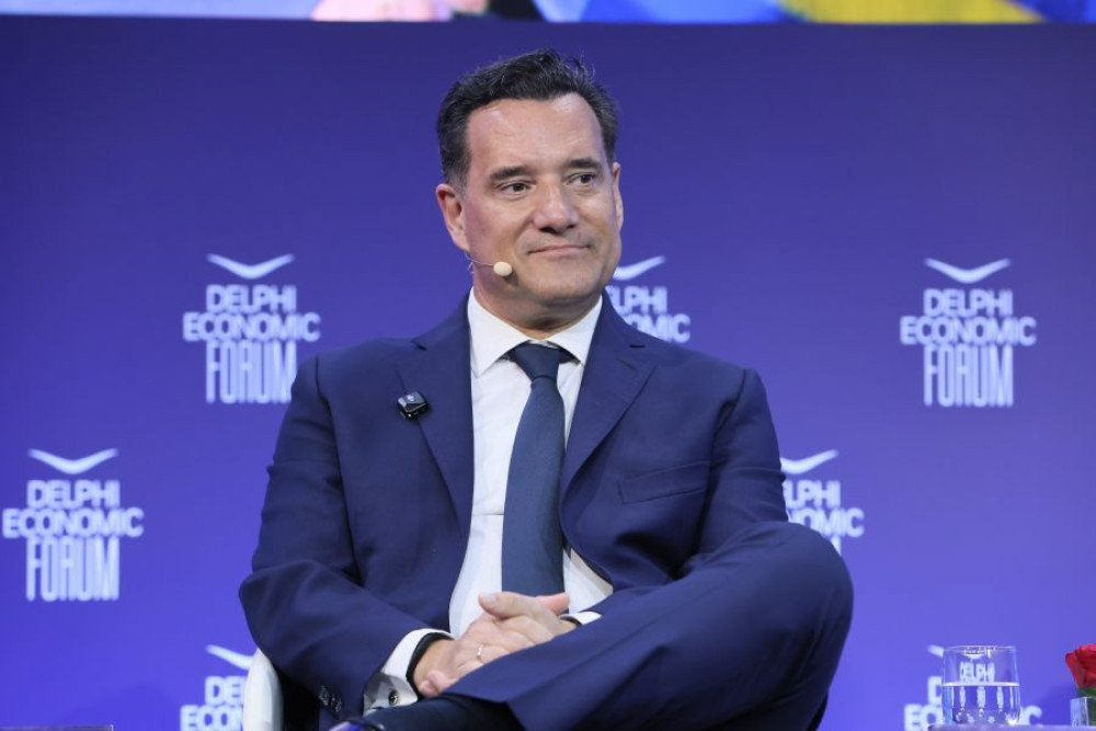 Άδωνις Γεωργιάδης: στο Φόρουμ των Δελφών και στο συνέδριο ΕΚΑΒ ο υπουργός Υγείας με ολόγραμμα