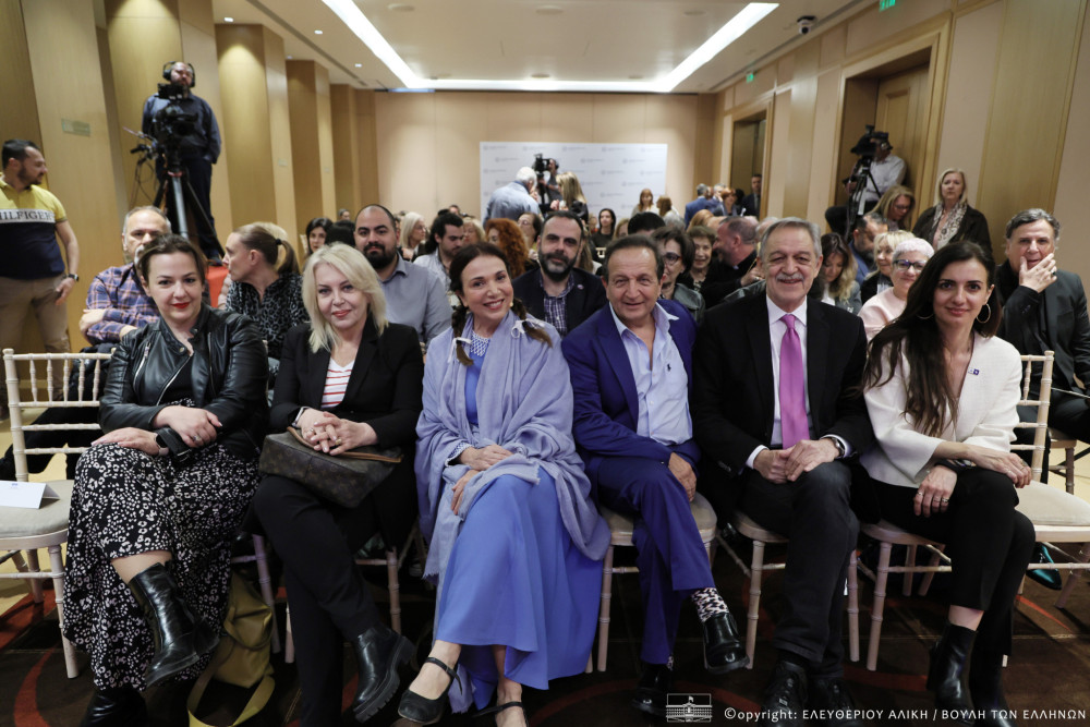 Θεατρική παράσταση από τη Βουλή για την Ημέρα Μνήμης της Γενοκτονίας των Αρμενίων (photos)