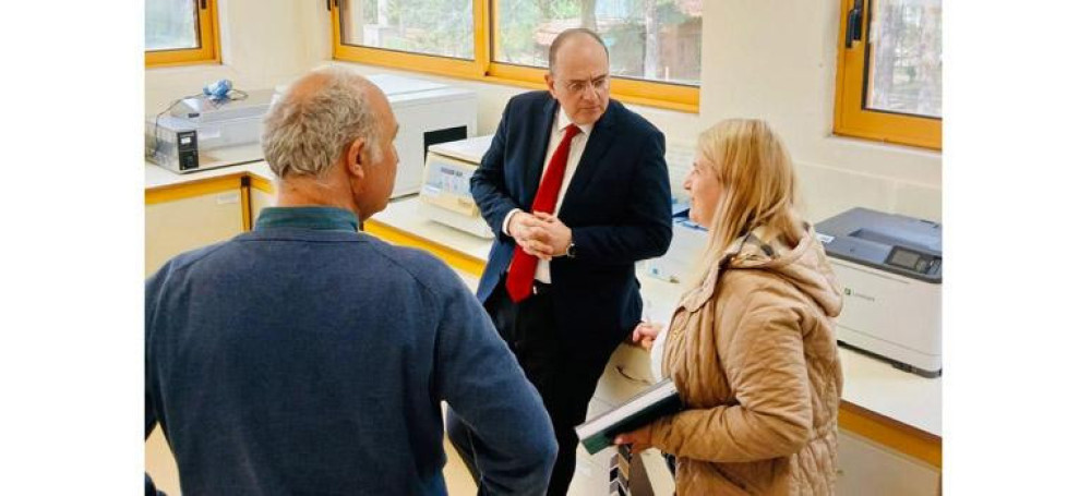 Μακάριος Λαζαρίδης: ζητά την άμεση έκδοση αποτελεσμάτων από τα κτηνιατρικά εργαστήρια του ΥΠΑΑΤ