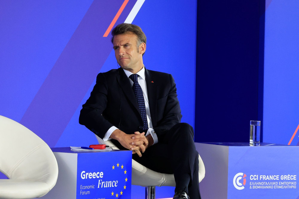 Μακρόν προς Μητσοτάκη: Πρέπει να ενισχύσουμε την ασφάλεια και την ανταγωνιστικότητα στην Ευρώπη (video)