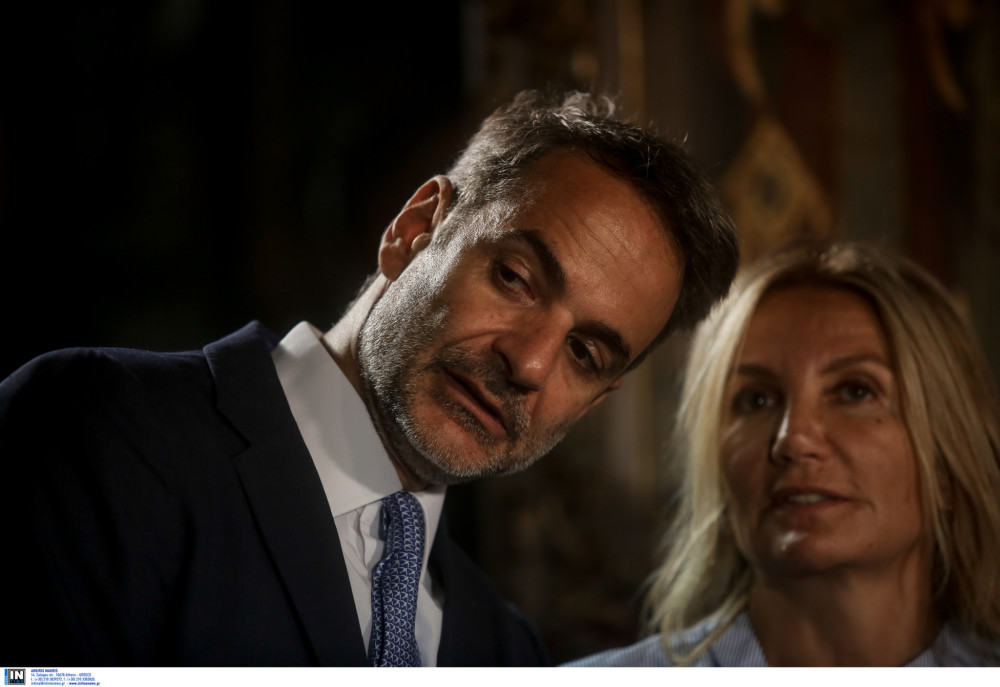 Εξιτήριο για τη Μαρέβα Μητσοτάκη μετά την επέμβαση (video)