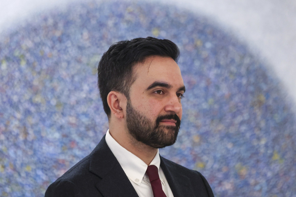 «Καλή Ανάσταση» στα ελληνικά από τον δήμαρχο της Νέας Υόρκης Μαμντανί - Τι είπε για τον Ελπιδοφόρο (video)