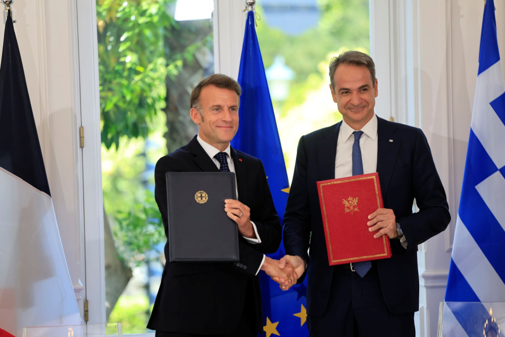 Μητσοτάκης σε Μακρόν: Η κορωνίδα των συμφωνιών Ελλάδας-Γαλλίας είναι οι δεσμεύσεις αμοιβαίας συνδρομής (photos & video)